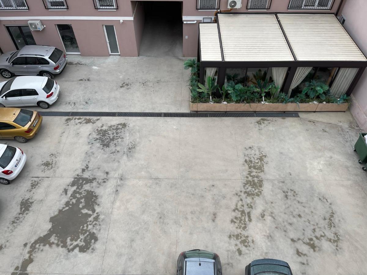 Apartman 1 Apartment Sremska Mitrovica Bagian luar foto