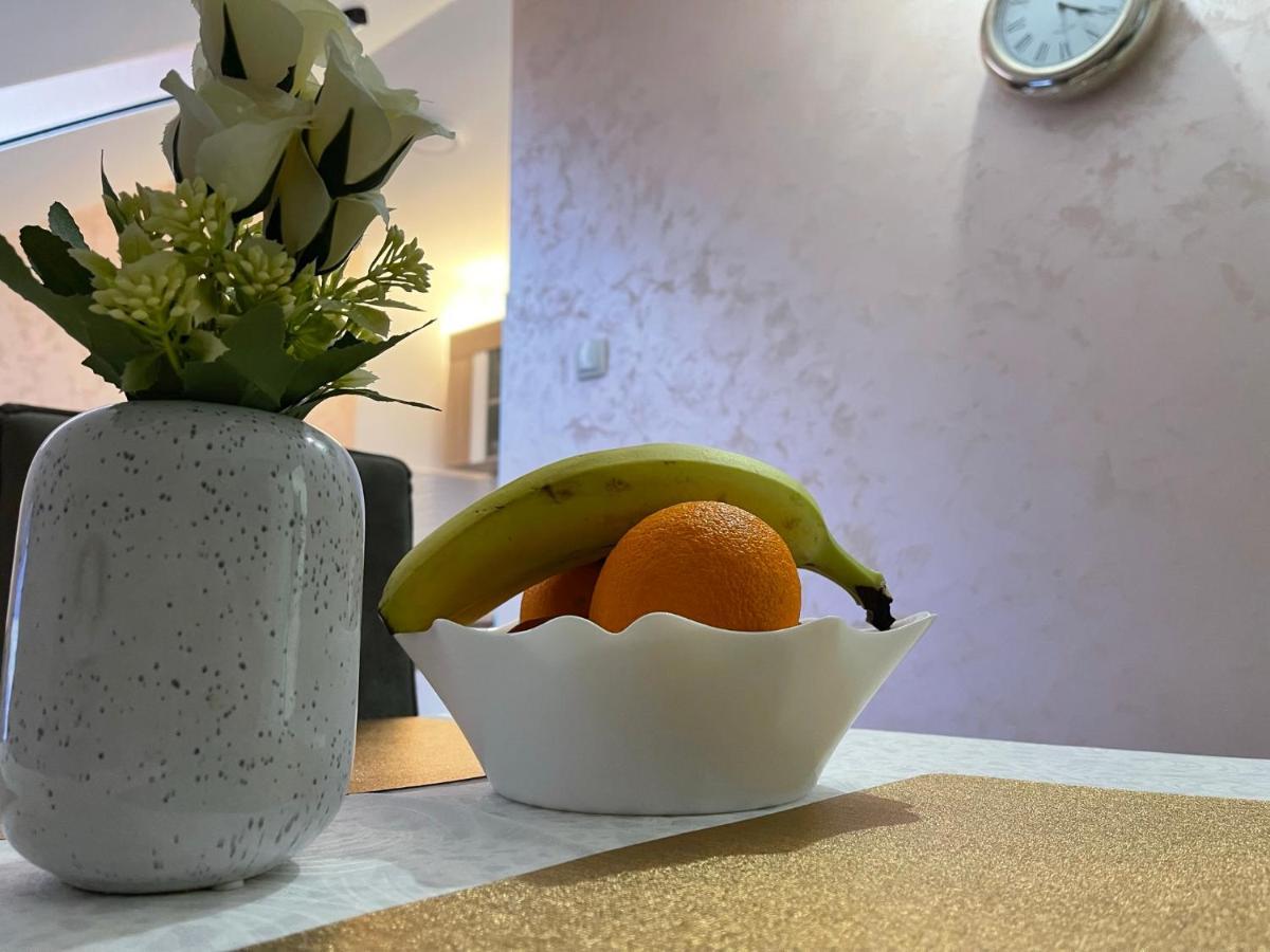 Apartman 1 Apartment Sremska Mitrovica Bagian luar foto